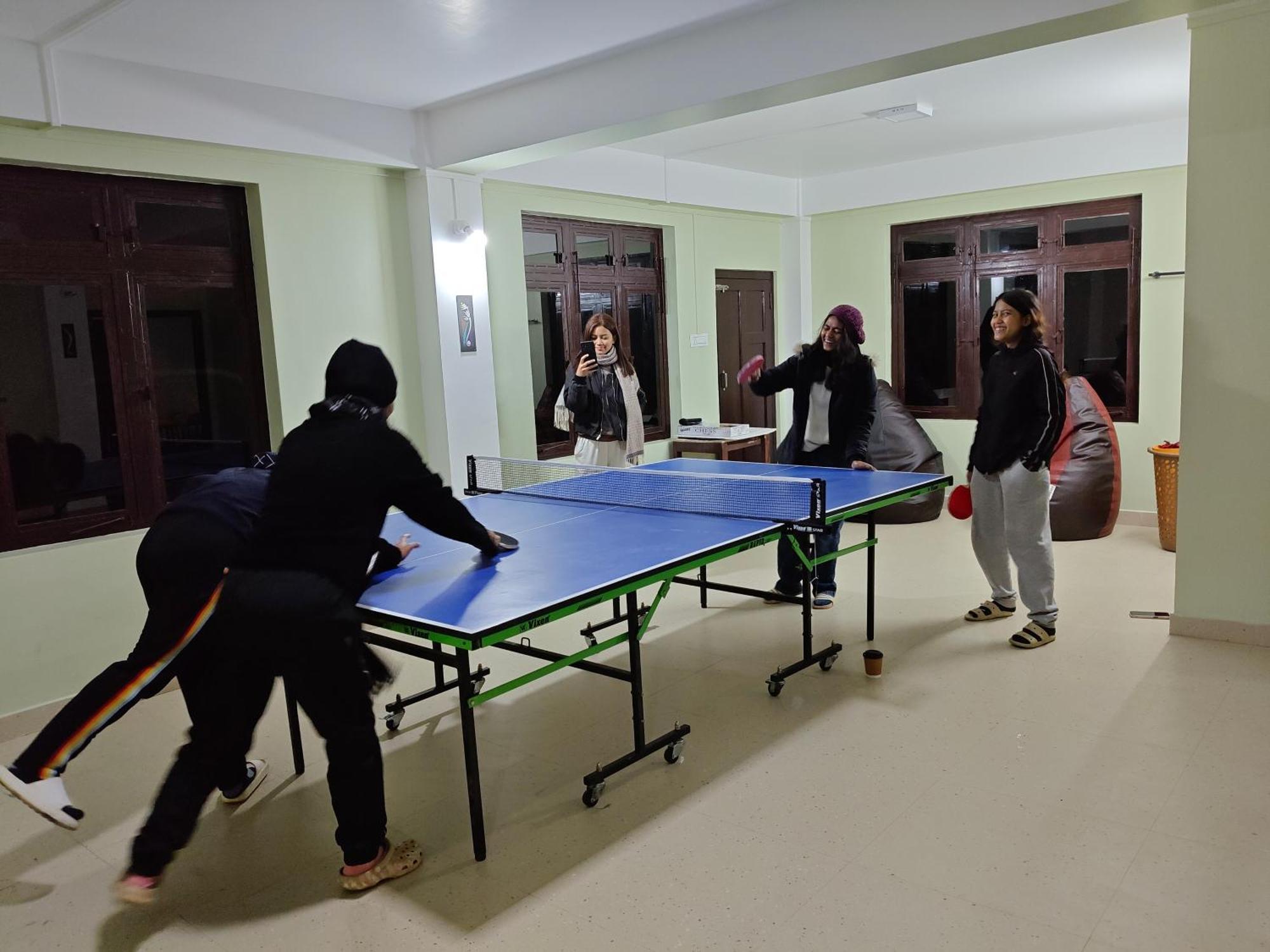Xtsy Travellers Hostel شيلونغ المظهر الخارجي الصورة