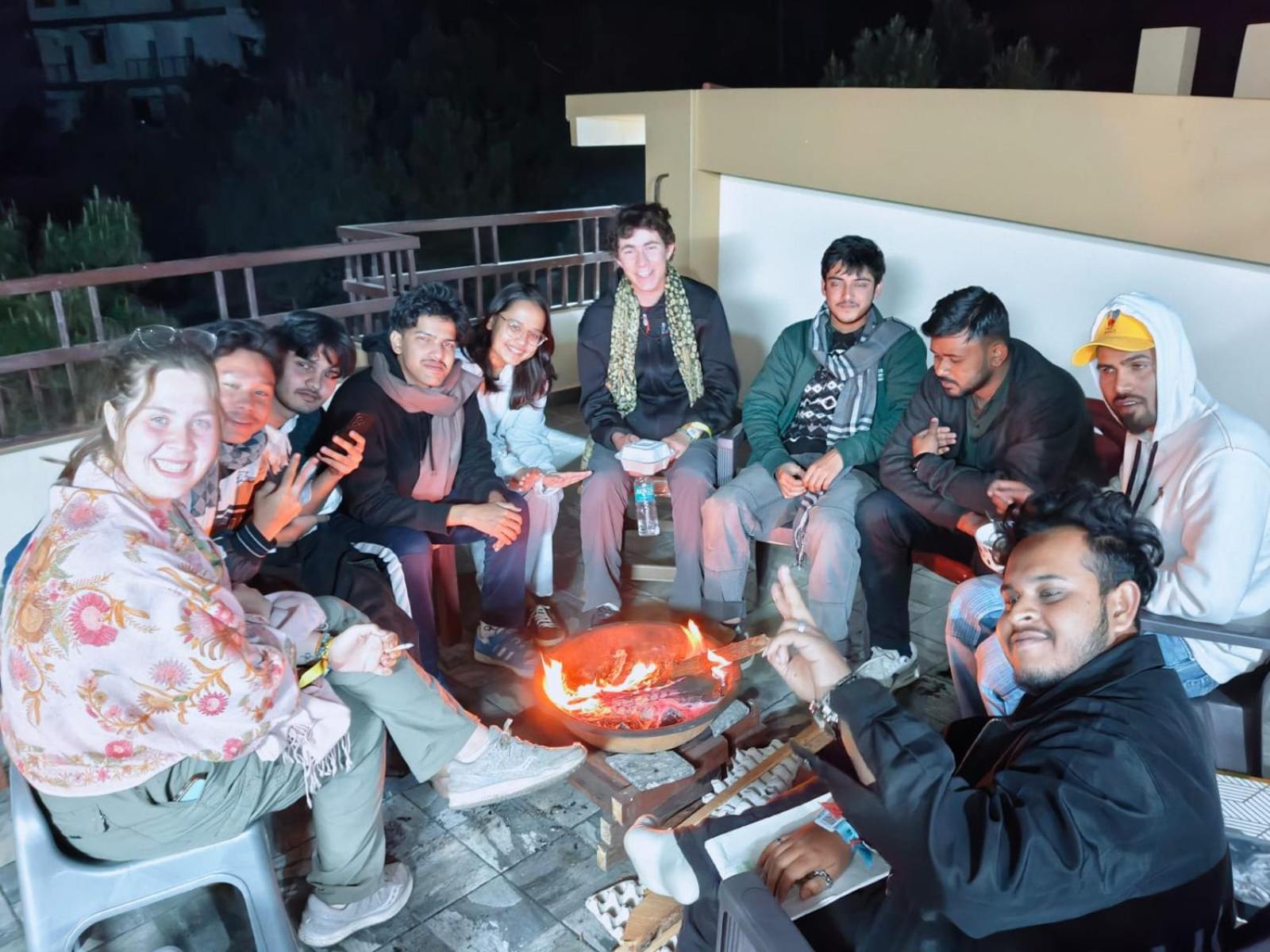 Xtsy Travellers Hostel شيلونغ المظهر الخارجي الصورة