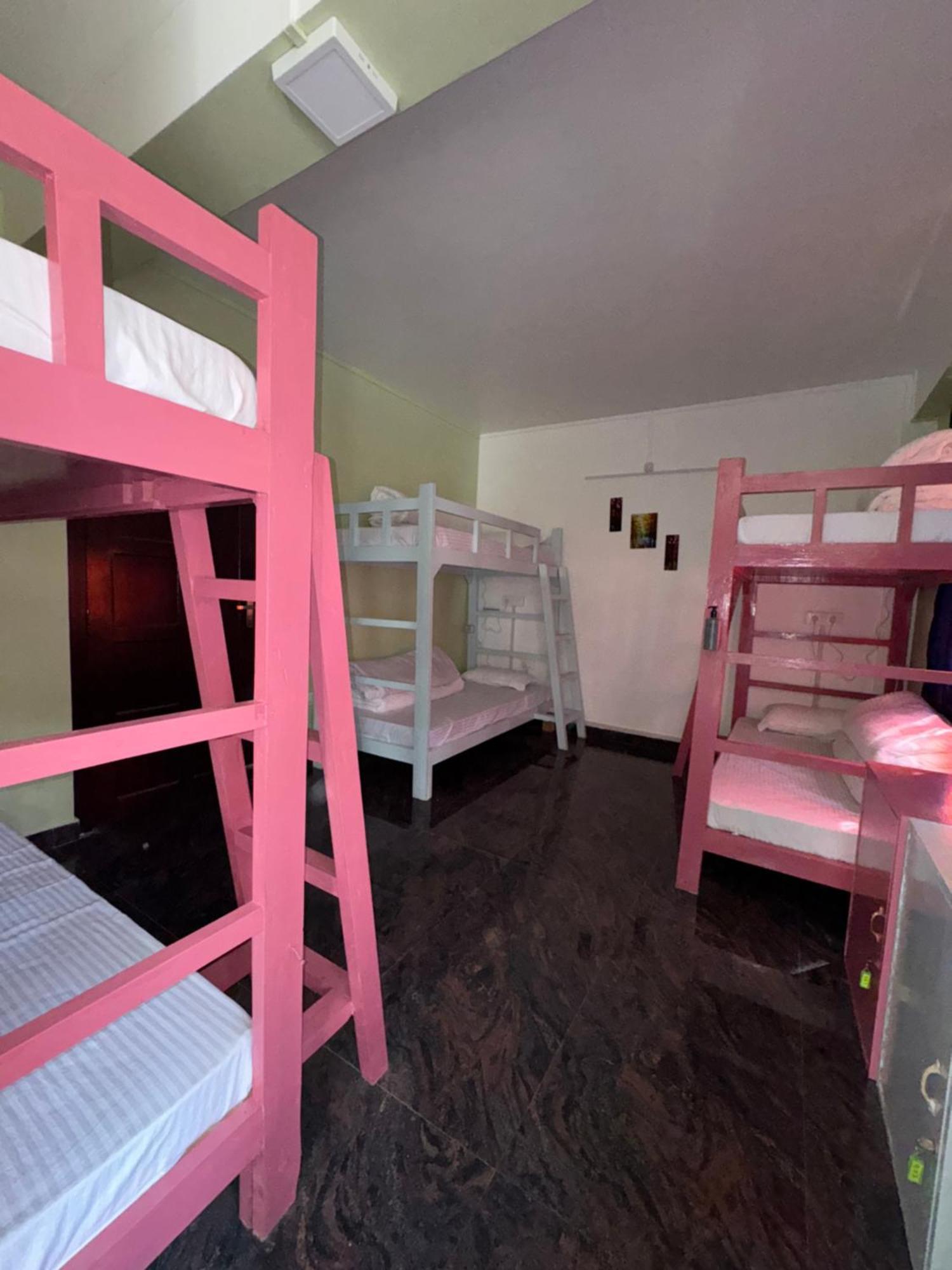 Xtsy Travellers Hostel شيلونغ المظهر الخارجي الصورة